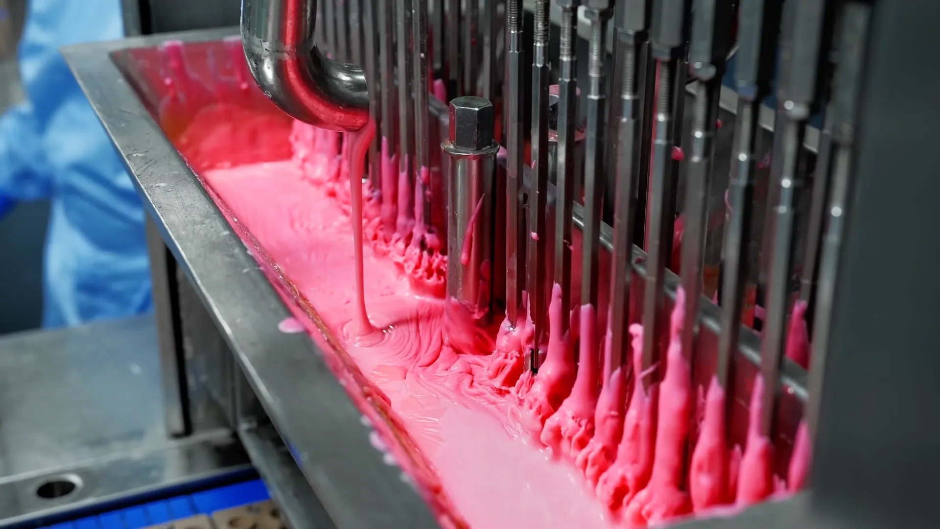 Supplement production line in cleanroom environment